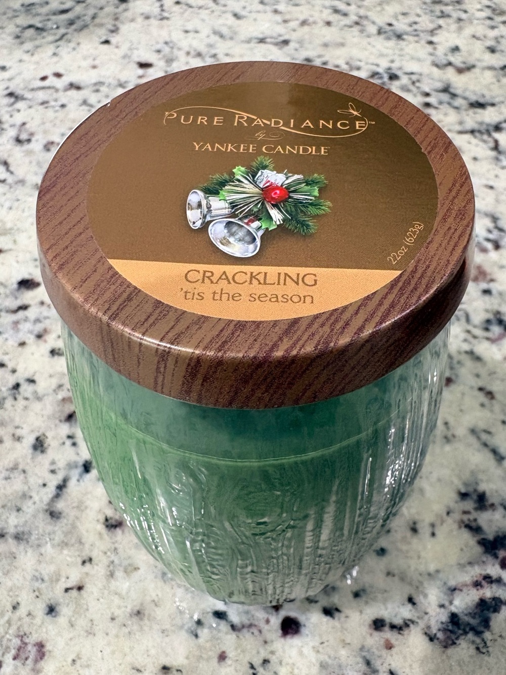 Yankee Candle Pure Radiance Crackling Tis The Season Christmas 22oz